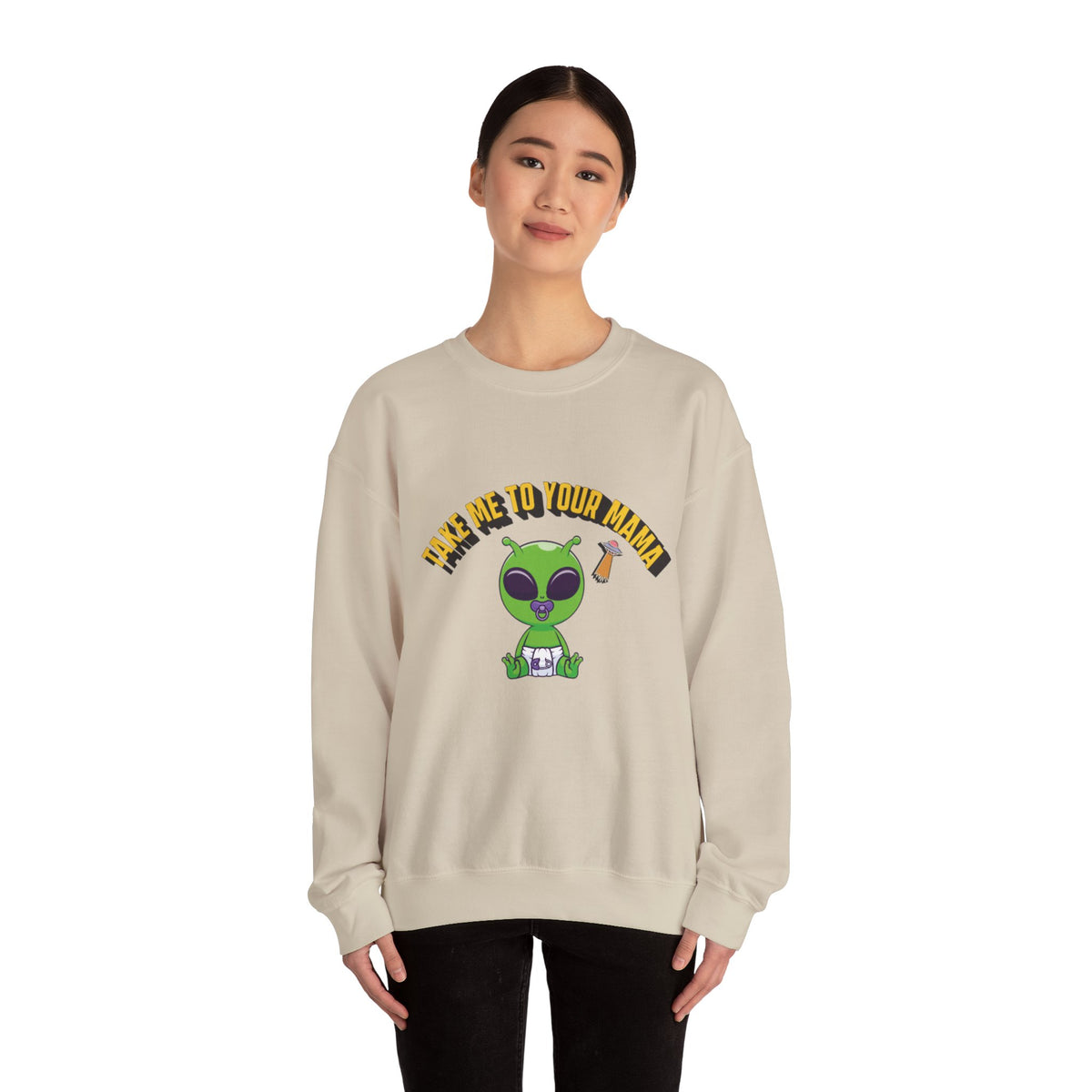 Alien Holding Mama Mug, Crewneck Sweatshirt | Cute Green Alien Graphic